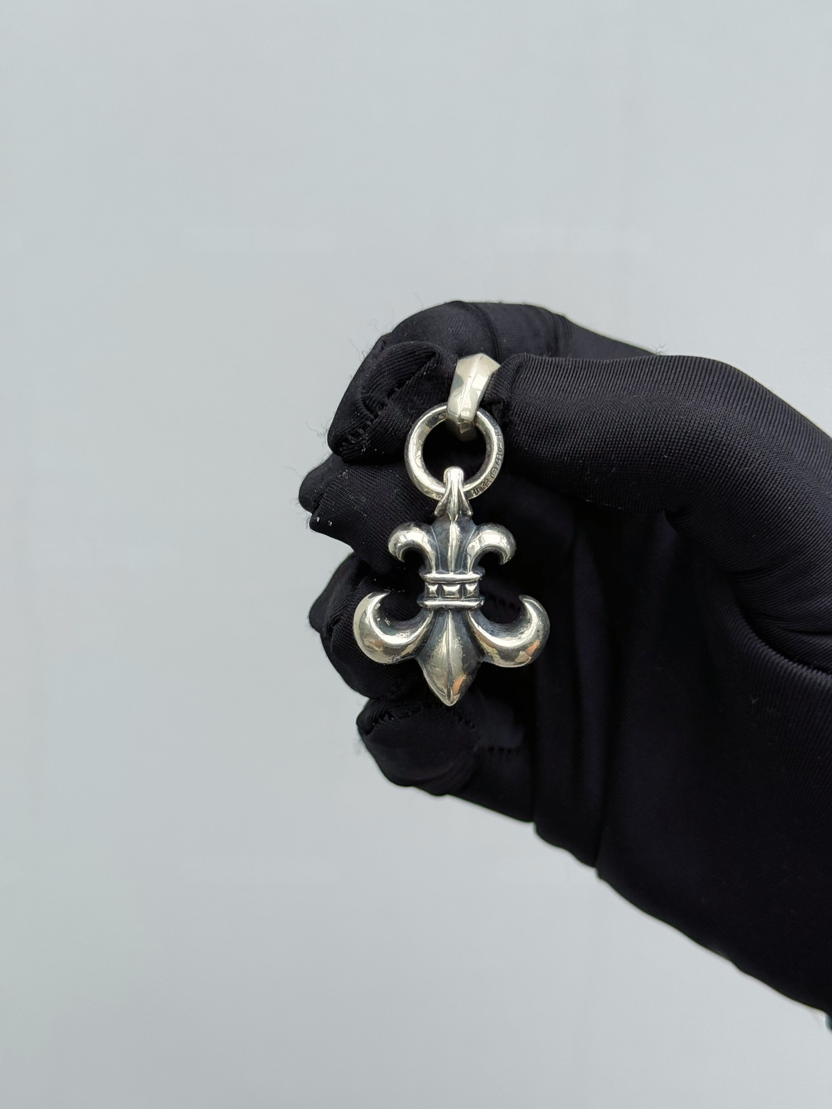 Fleur-de-Lis Silver Pendant