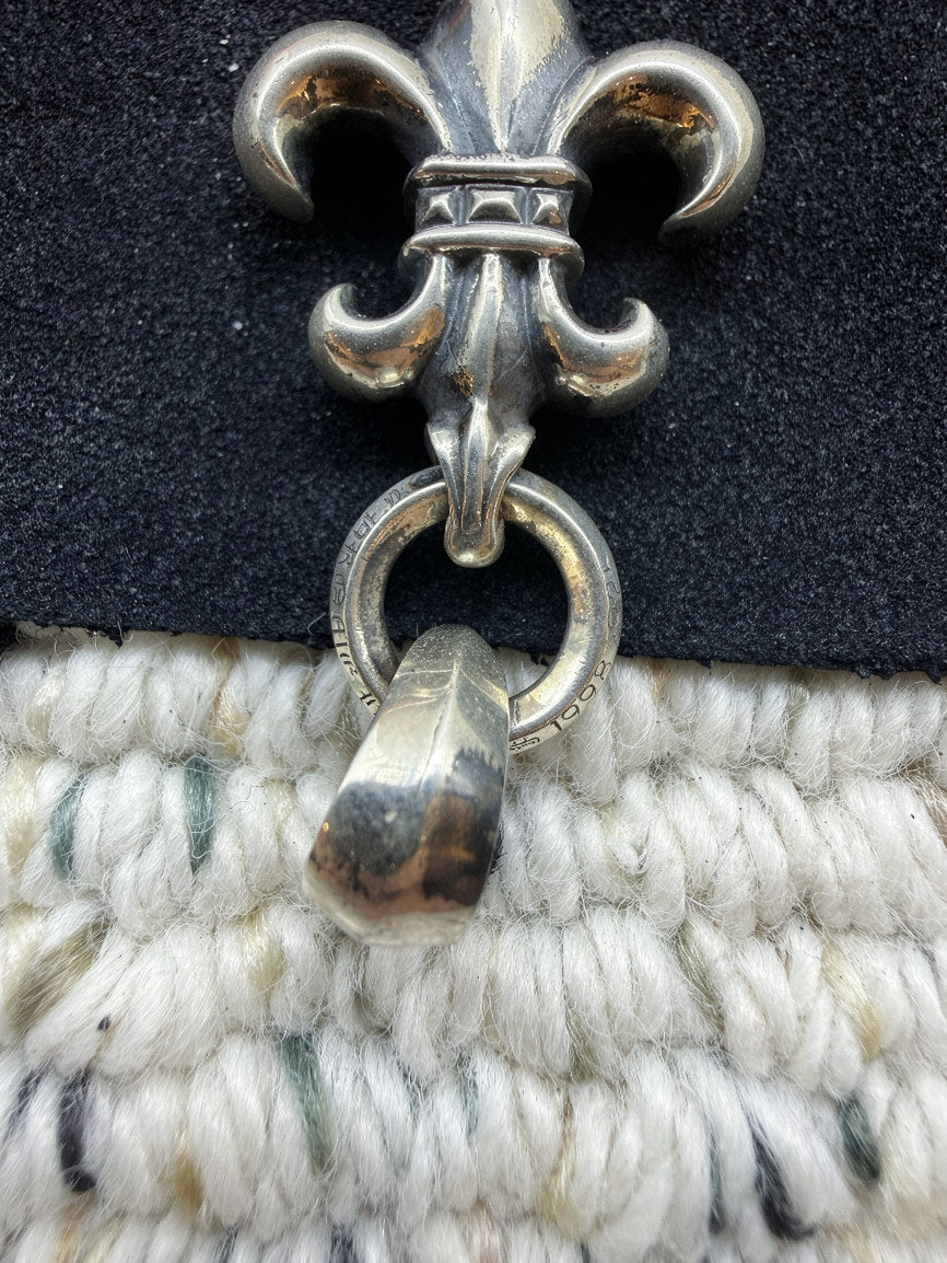 Fleur-de-Lis Silver Pendant